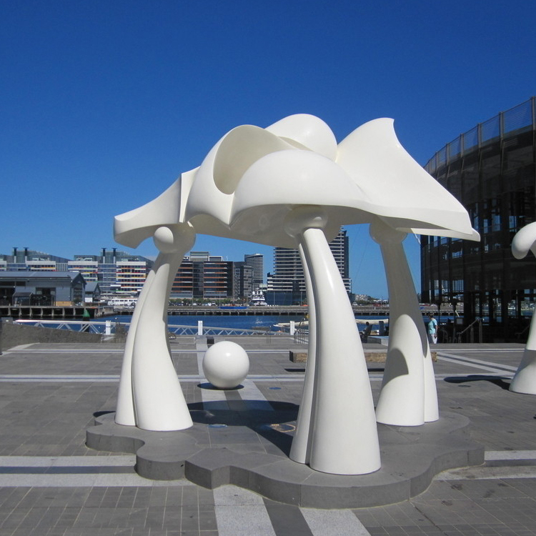 聚脲喷涂机械小型,聚脲喷涂机设备多少钱一台