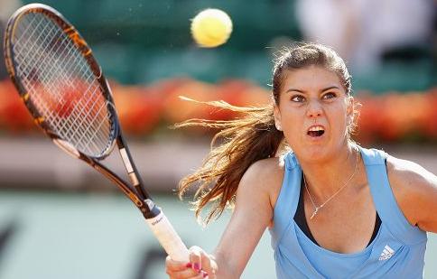 法令纹真的难看吗？奥黛丽赫本的法令纹这么迷人！你也可以做到