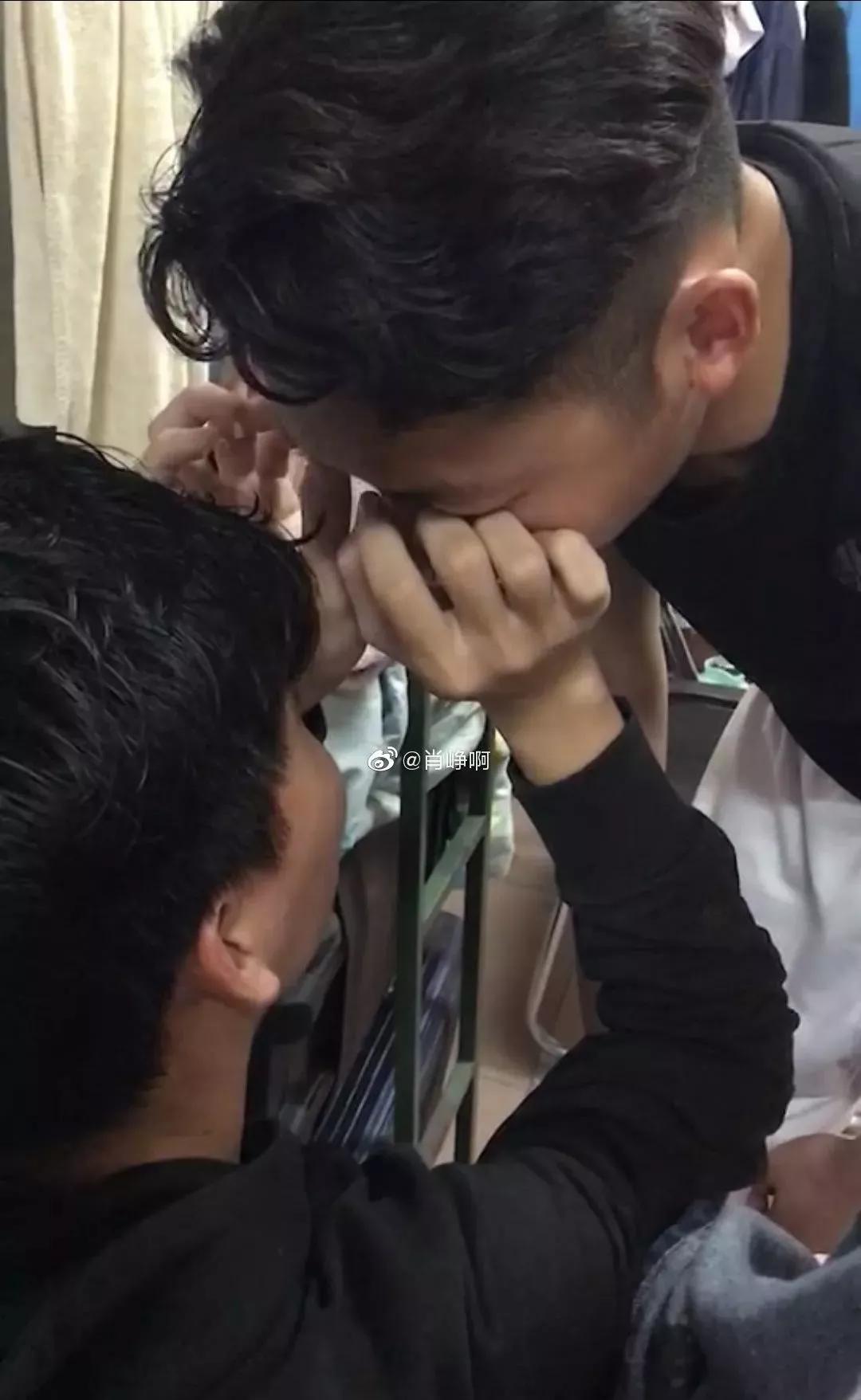 男生宿舍聊天记录,宿舍群聊天记录男生