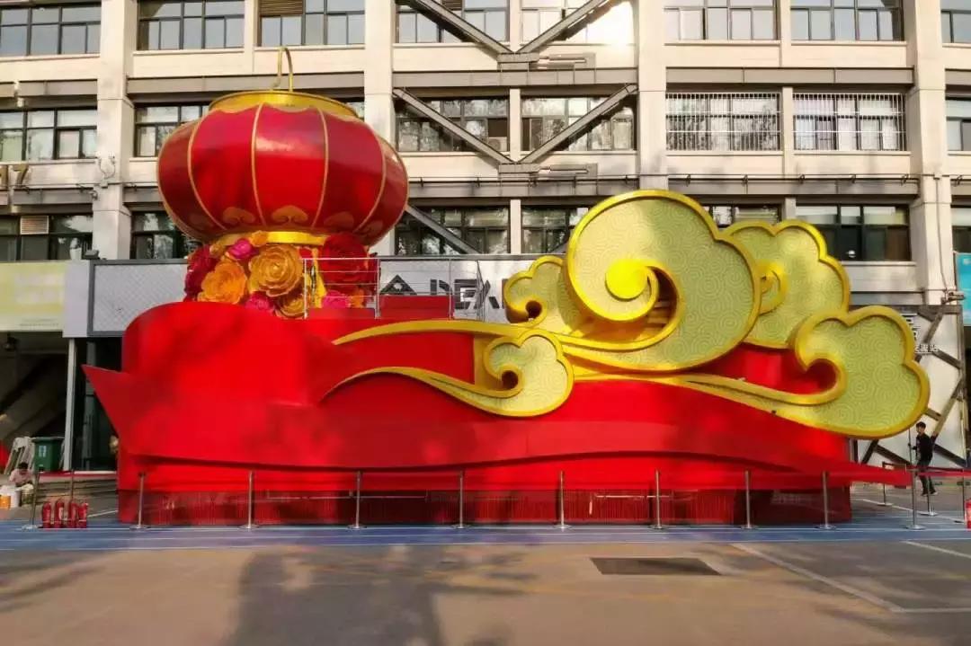 厉害了！北京工业大学@6辆国庆节彩车设计及制作大揭秘