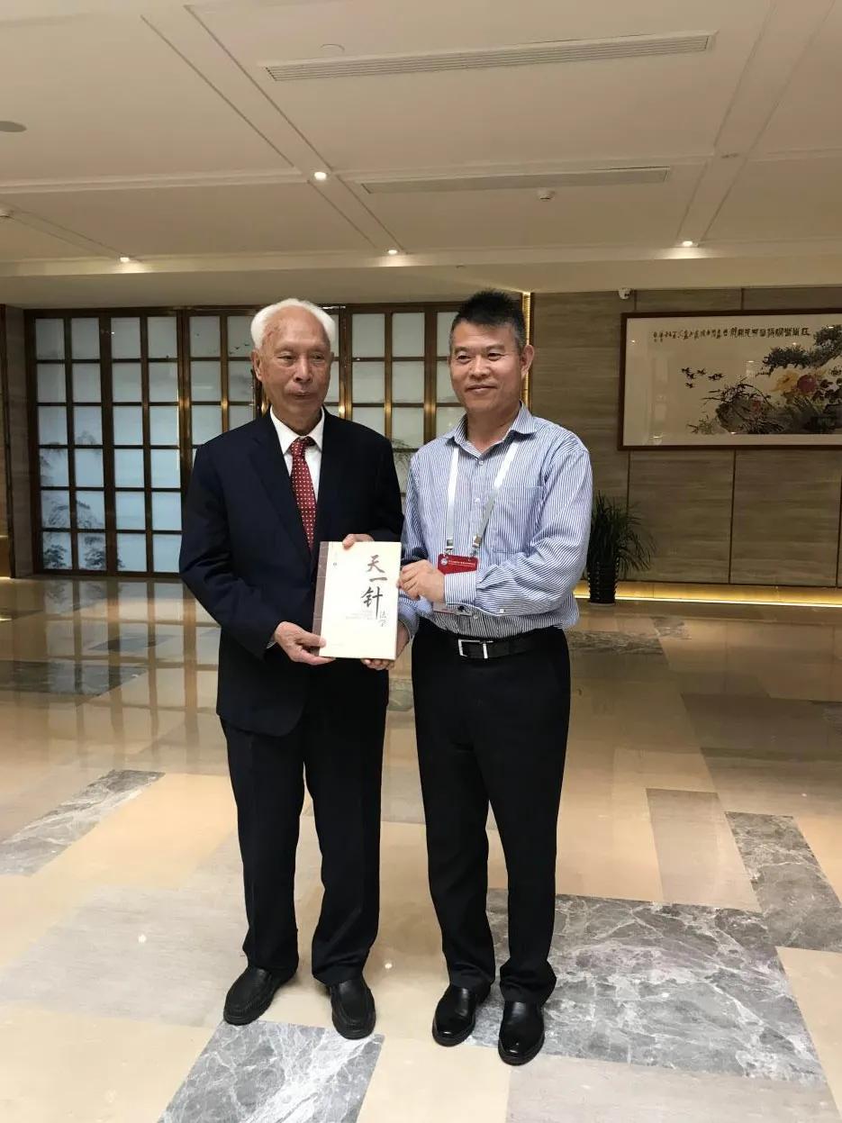 华联人物专访李荣刚：创立天一针法带领加拿大中医之家奉献社区