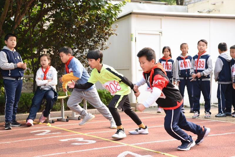 挑战自我突破极限小学,青岛燕儿岛路第一小学
