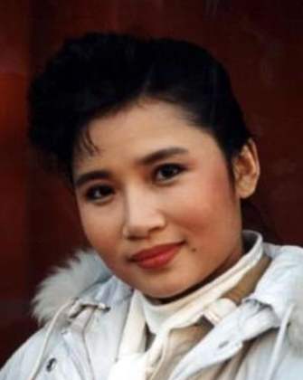 青藏高原的李娜现状如何,李娜出家多年后再唱青藏高原