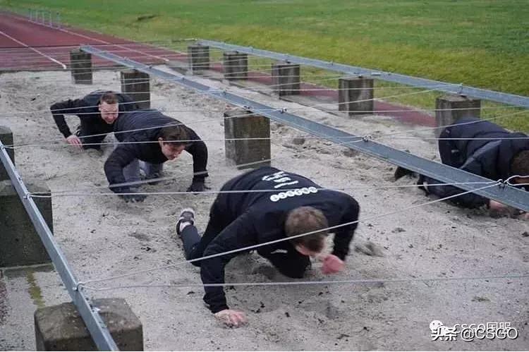 「职业视角」EPLS8中Astralis在小镇的进攻与残局