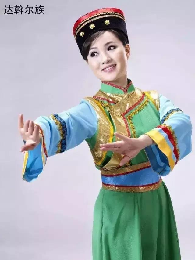 56个民族美女服饰图片大全,56个民族女生的漂亮服装