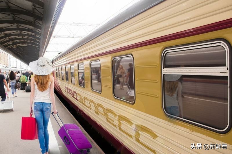 俄罗斯圣彼得堡火车卧铺,莫斯科到圣彼得堡的卧铺车厢怎样