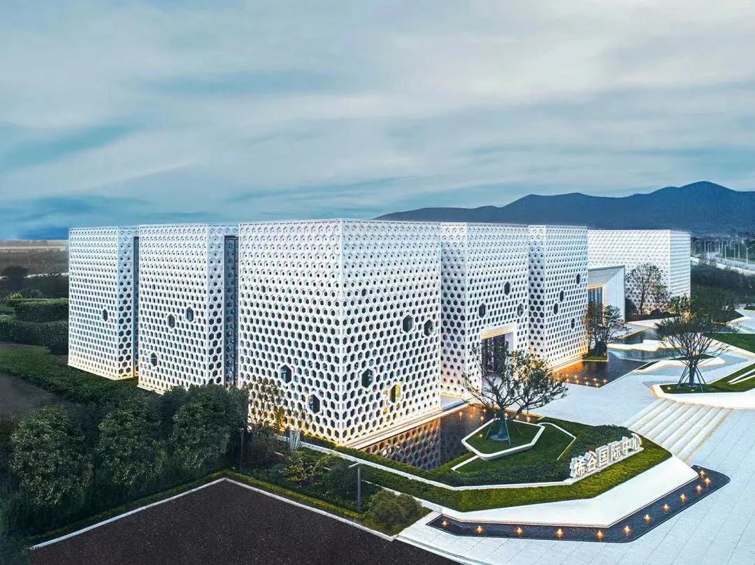 比钢硬200倍的石墨烯，建筑业将迎来巨变，太空电梯并非纸上谈兵