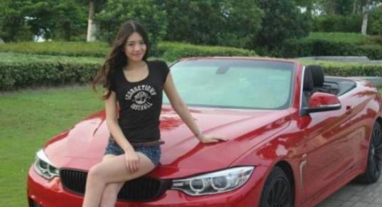 三十多万的428敞篷，当你打开敞篷的那刻，你拥有着她和蓝天