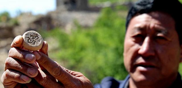 *舟子方**：象棋是印度发明，因为中国从来就没有过大象，河南人笑了