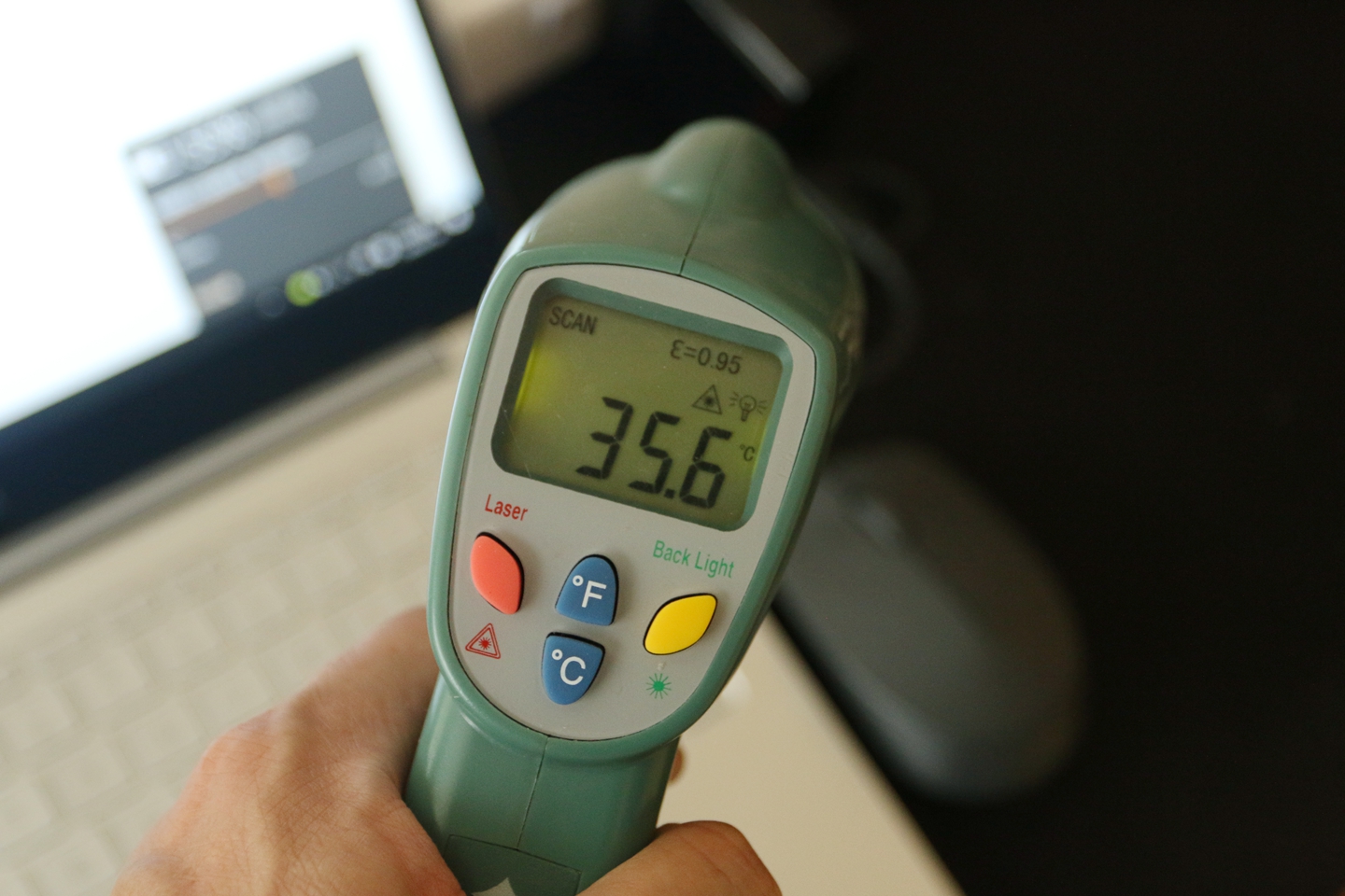 小米华为苹果充电器对比,紫米和小米苹果充电器哪个好