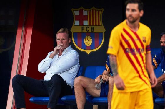 梅西点球后的观众席,梅西踢丢的关键点球