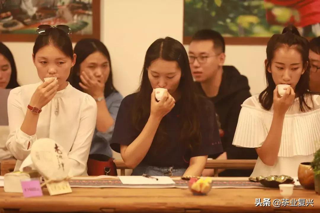 为什么用老班章做熟茶便宜,用老班章发酵的熟茶勐海有几家