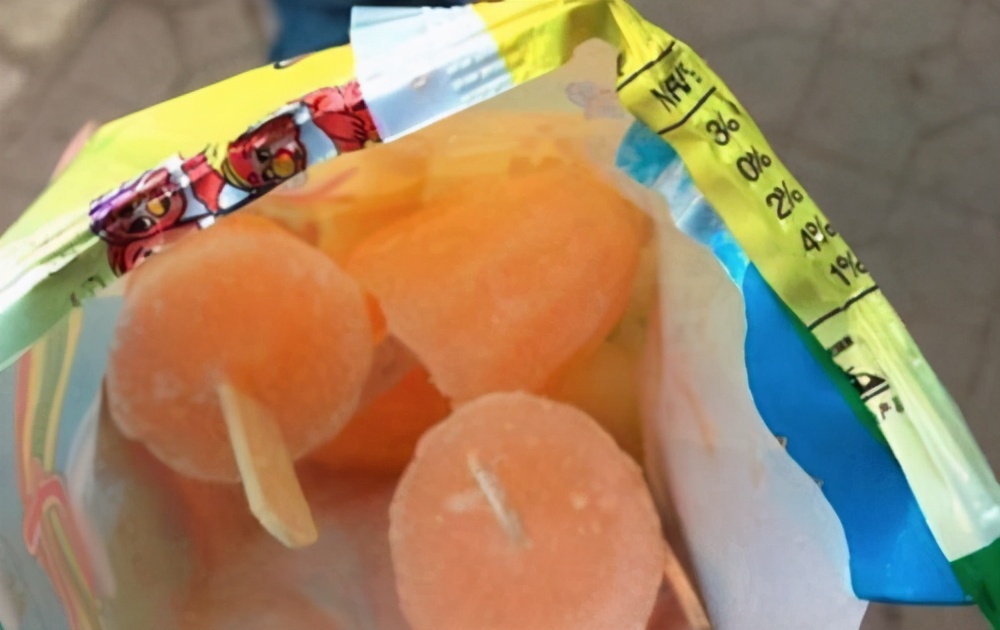 鎶氫粖蹇嗘様,灏忔椂鍊欏悆鐨勯浂椋熺殑鍥炲繂