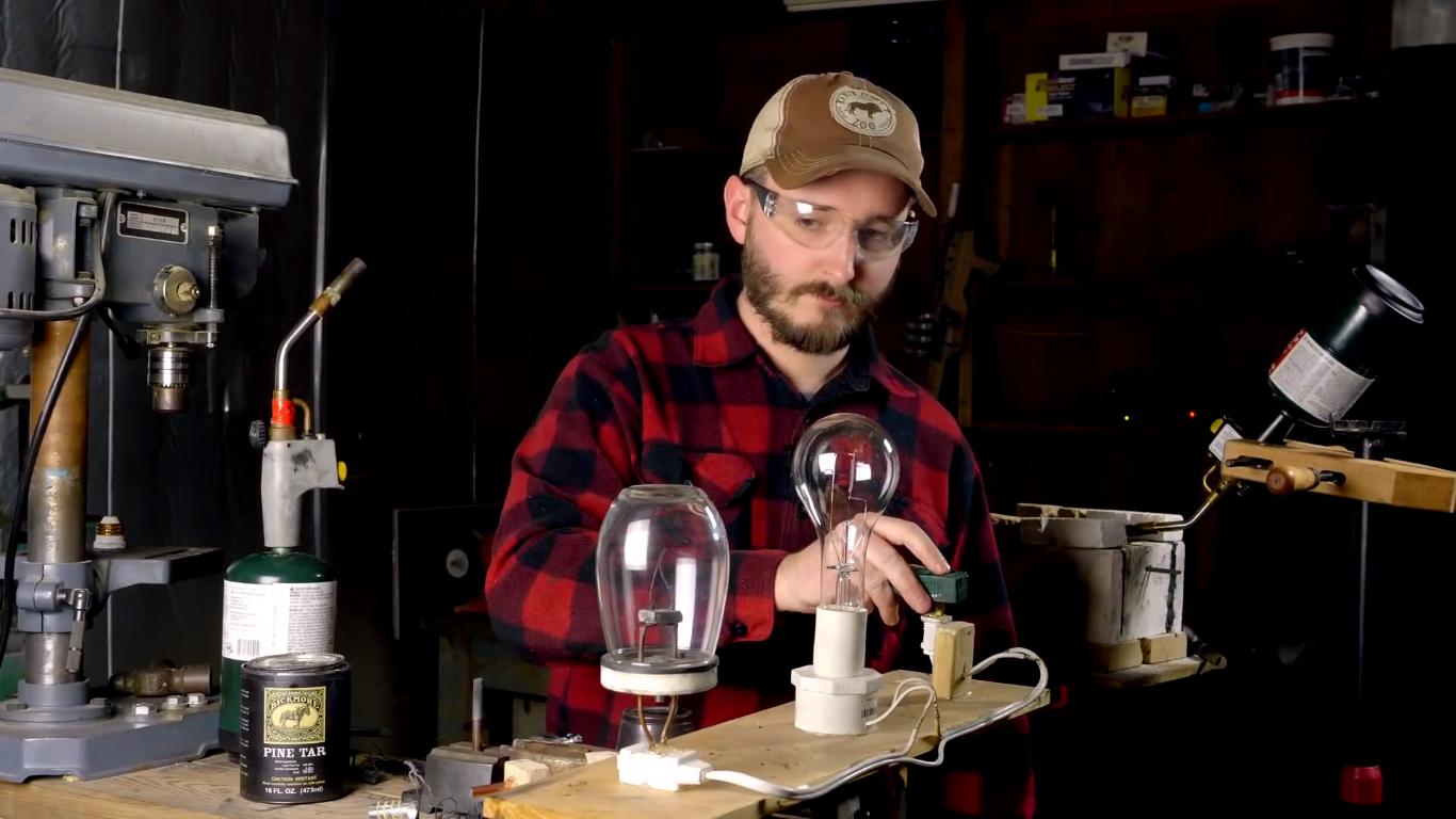 真相还是老糊涂？拜登说电灯其实不是爱迪生发明，而是黑人发明的