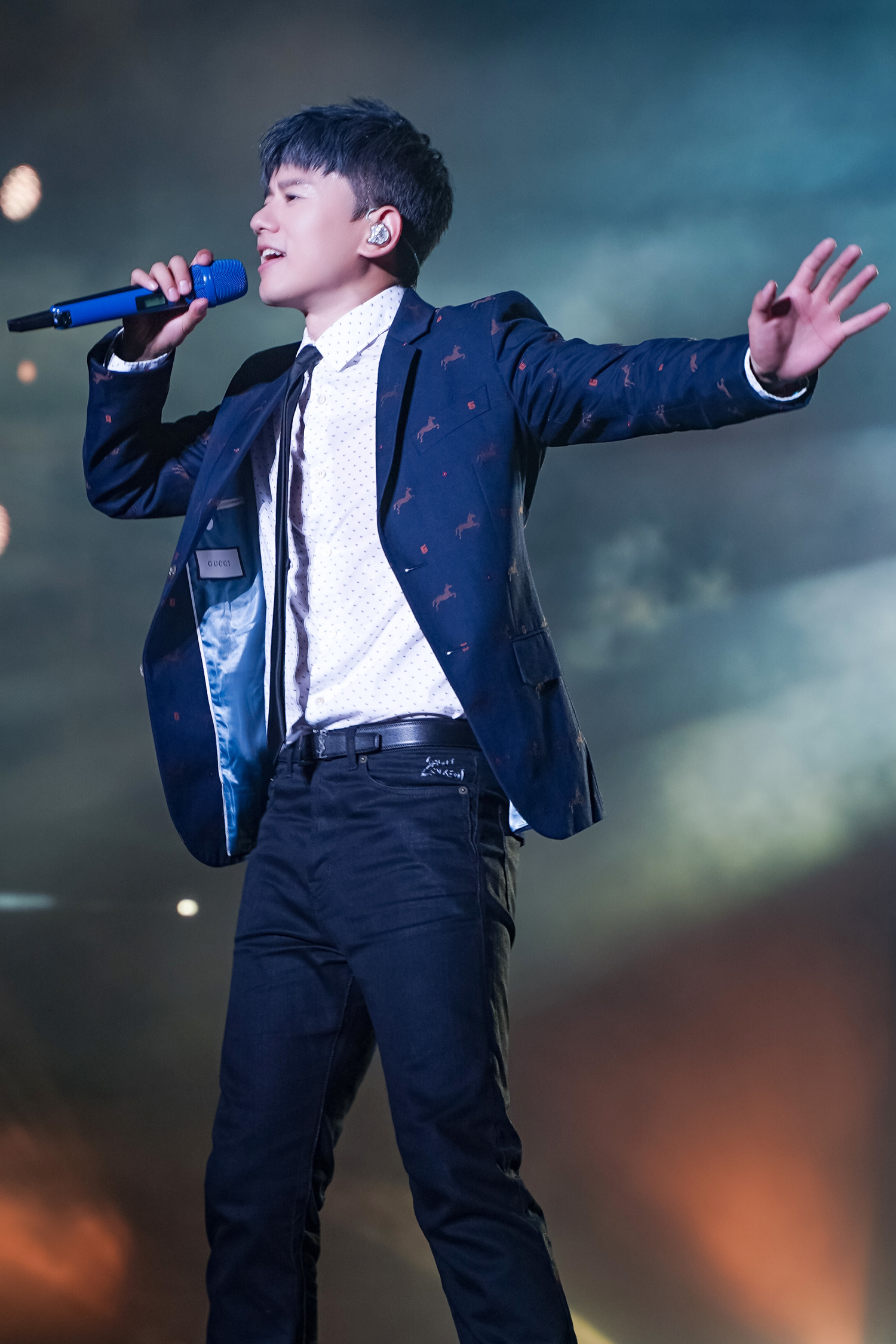 张杰上海演唱全程,张杰陈立农萧敬腾袁娅维