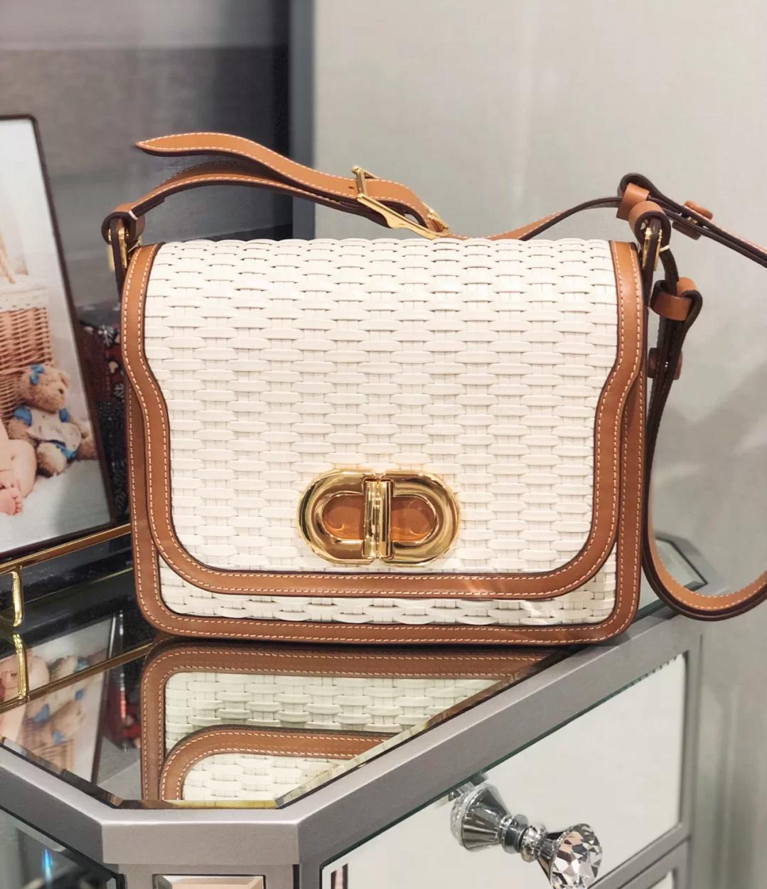 千元轻奢女托特包入门推荐,百搭轻奢包推荐