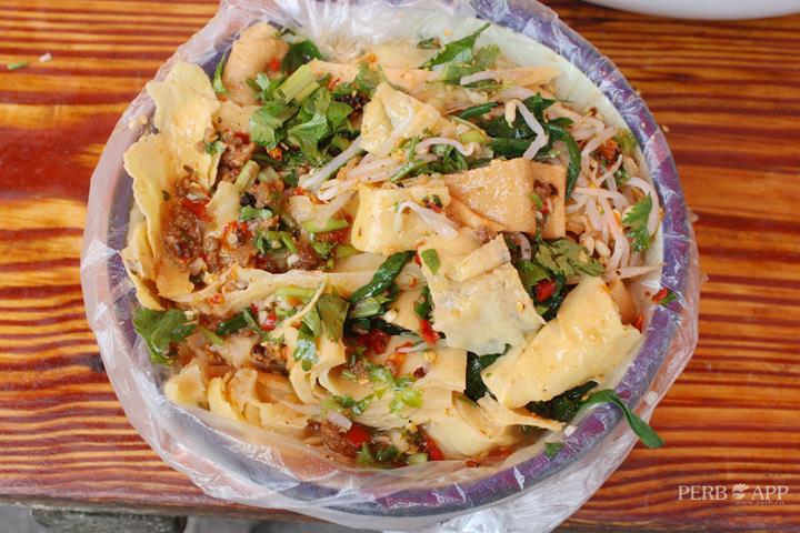 三代人做好一碗锅巴粉，景东老中青的味蕾记忆都在它身上