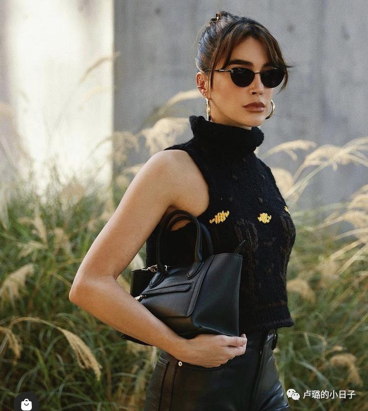 最有权势的德国总理天天背的千元包，这个法国的品牌到底多好用