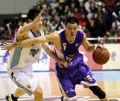 中国男篮斗殴事件朱芳雨直播,中国男篮打架斗殴视频朱芳雨