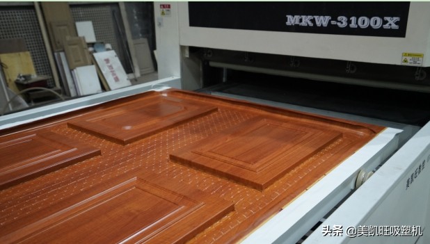 模压柜门怎么制作的,模压门板怎么制作