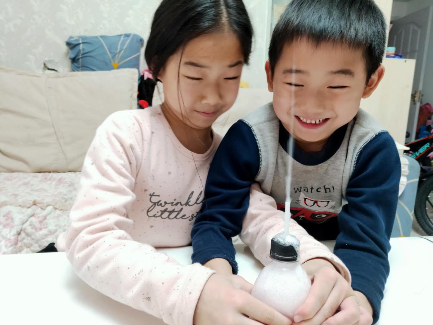 泰安市岱岳区卧虎山小学教室,喷泉实验小苏打