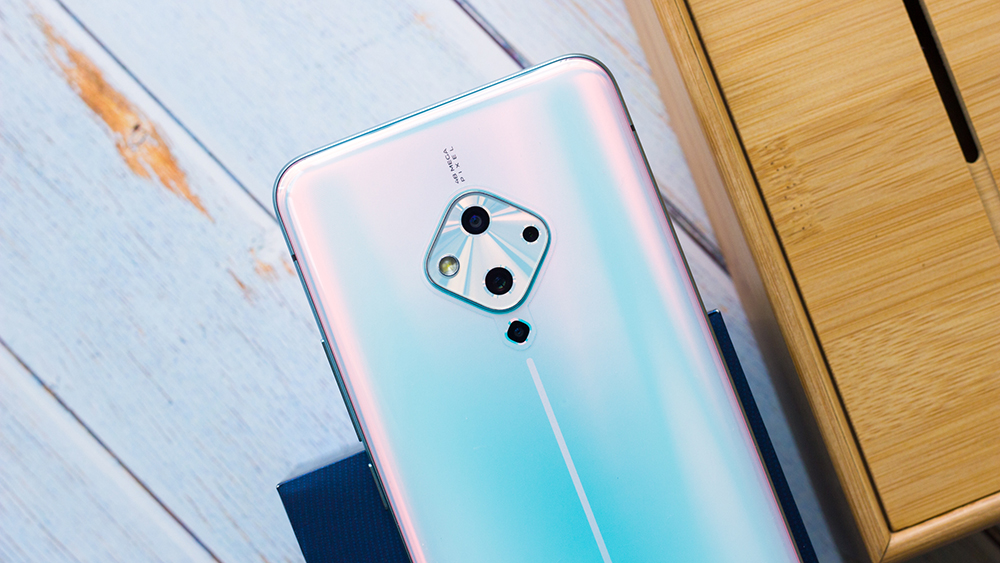 vivo5000元以内值得入手的手机,vivos5官方价格多少钱