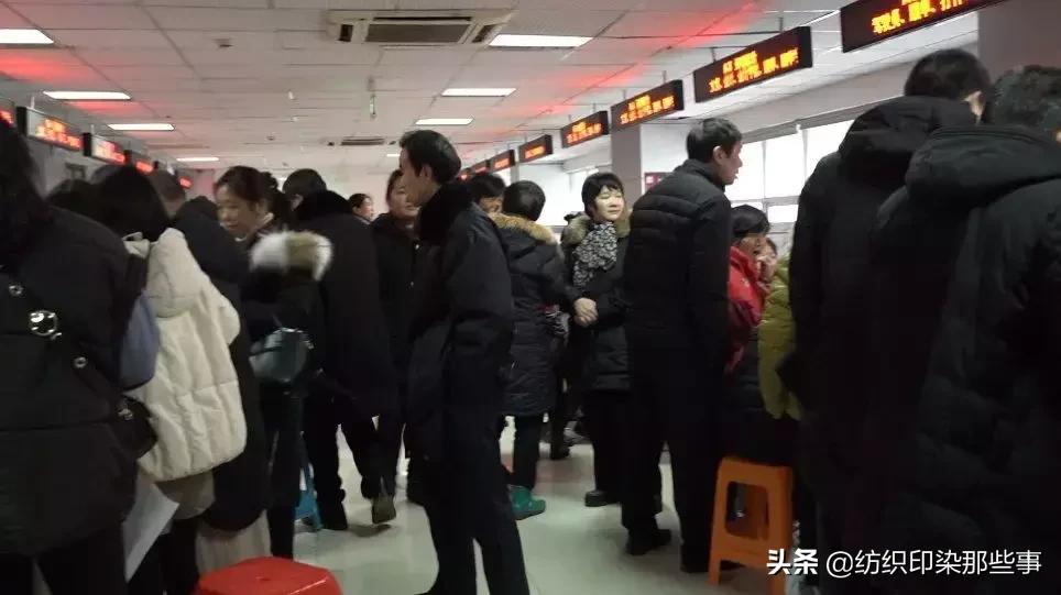 纺织老板哭着说：月薪10000元难招人！网友：再也不去织布了