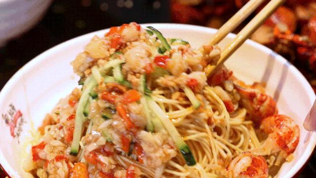 松哥油焖大虾南城榕树下店,松哥油焖大虾多少家店