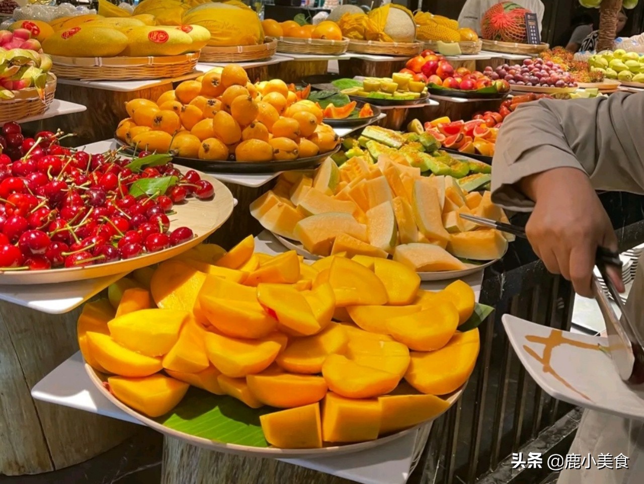 吃自助餐要想吃回本就得吃海带,吃自助餐想吃到回本说说