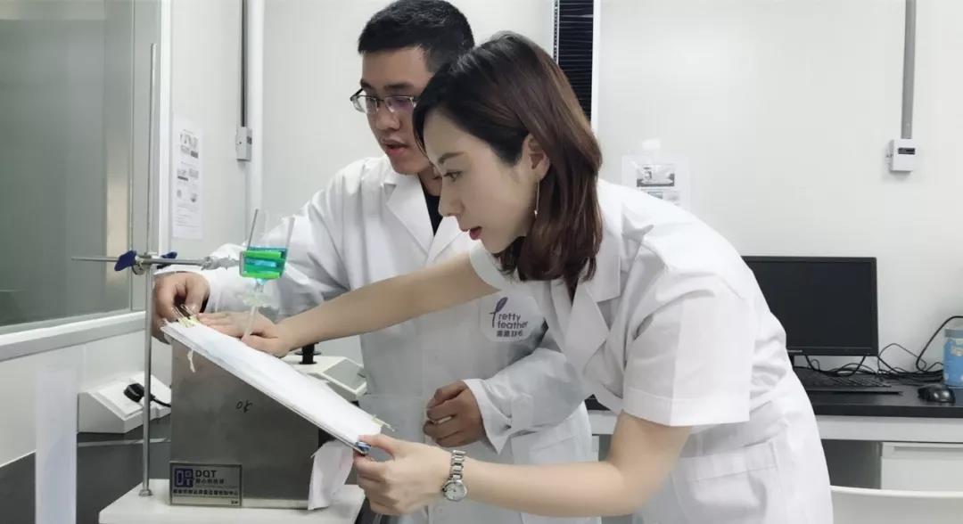 女强人章子怡,章子怡创业年代