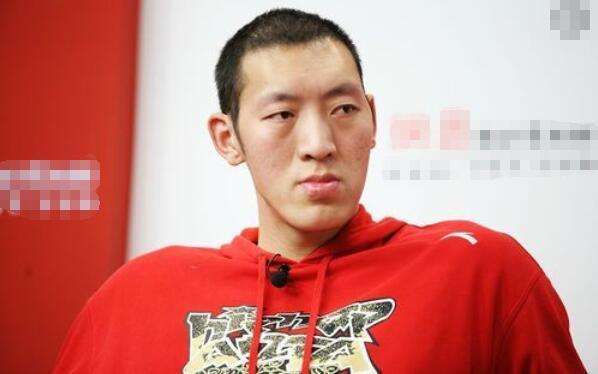 孙明明成龙合作电影片段,孙明明长多高