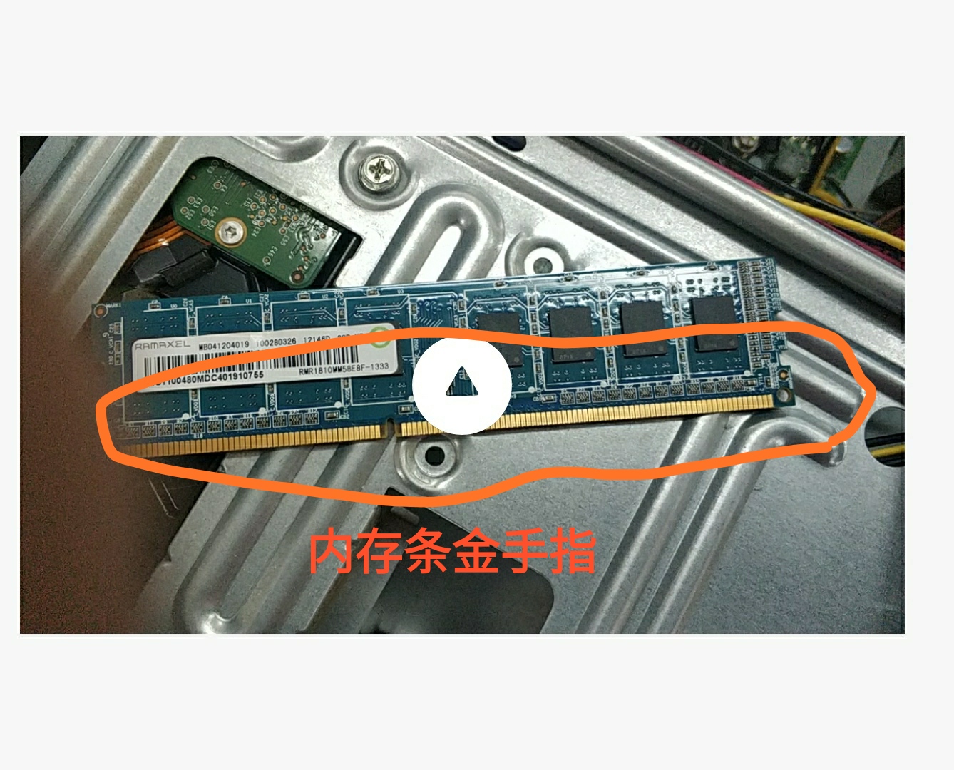 电脑开机闪屏过一会儿就不闪了,电脑开机一直闪屏进不去系统