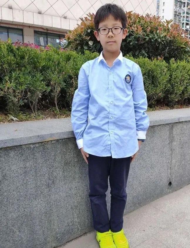 第十七周升旗仪式主持词,第七周升国旗仪式