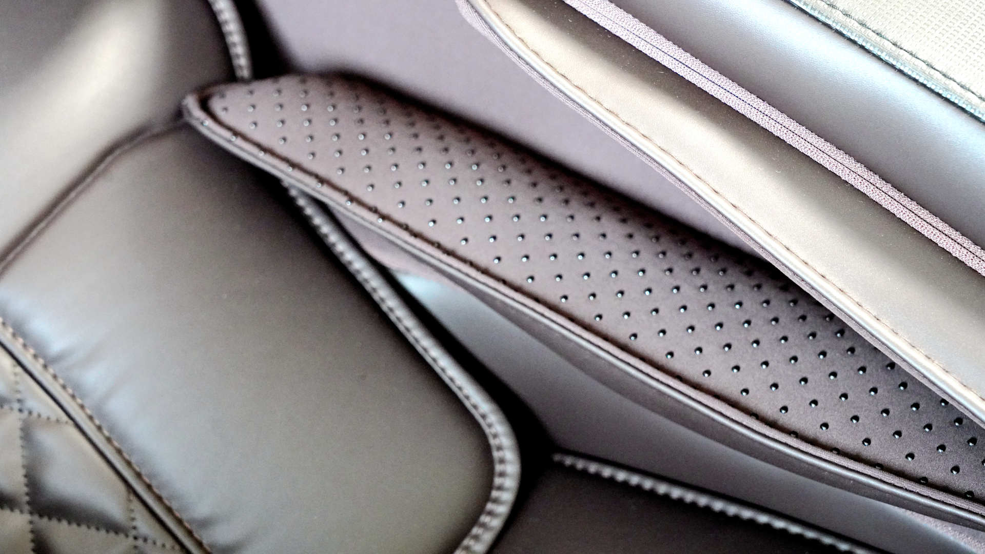 你有多久没有被温柔以待了？让奥佳华解疲大管家按摩椅来试试吧