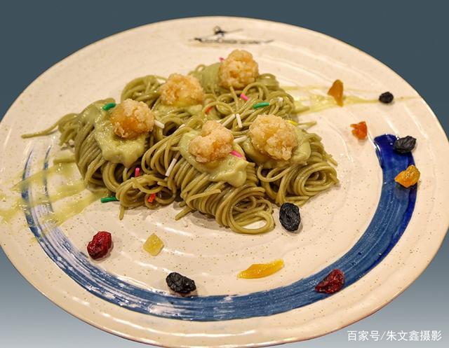 小龙虾原产地潜江深夜小龙虾盛宴,舌尖上的美味小龙虾