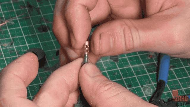 扎古蚀刻片安装,扎古蚀刻片