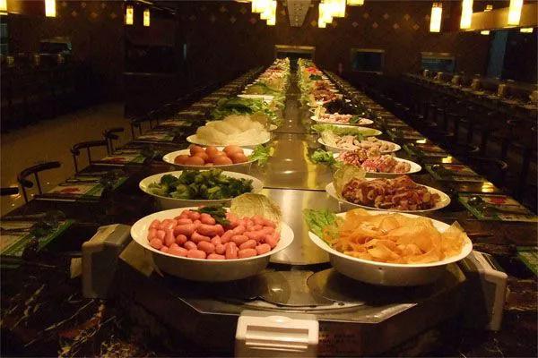 为啥去“大牌”火锅店的人越来越少？辞职厨子一语中的，很现实