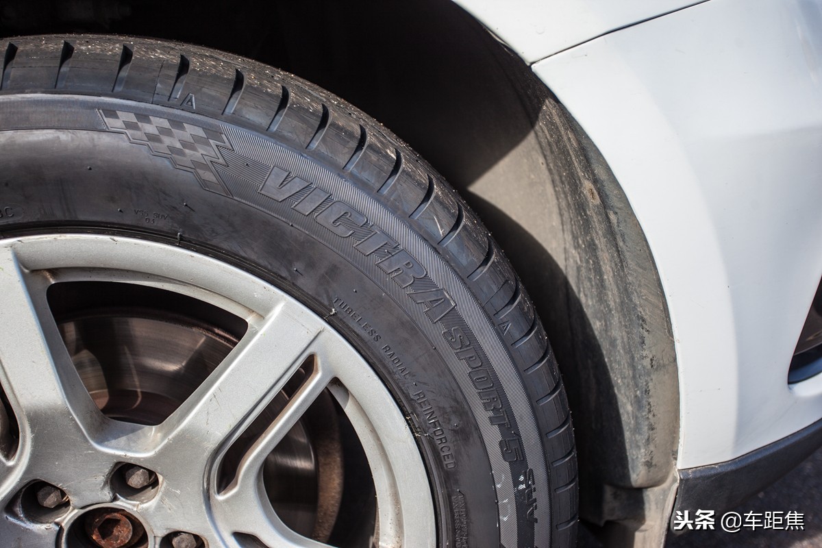 玛吉斯vs5suv鼓包,玛吉斯vs5轿车轮胎和suv