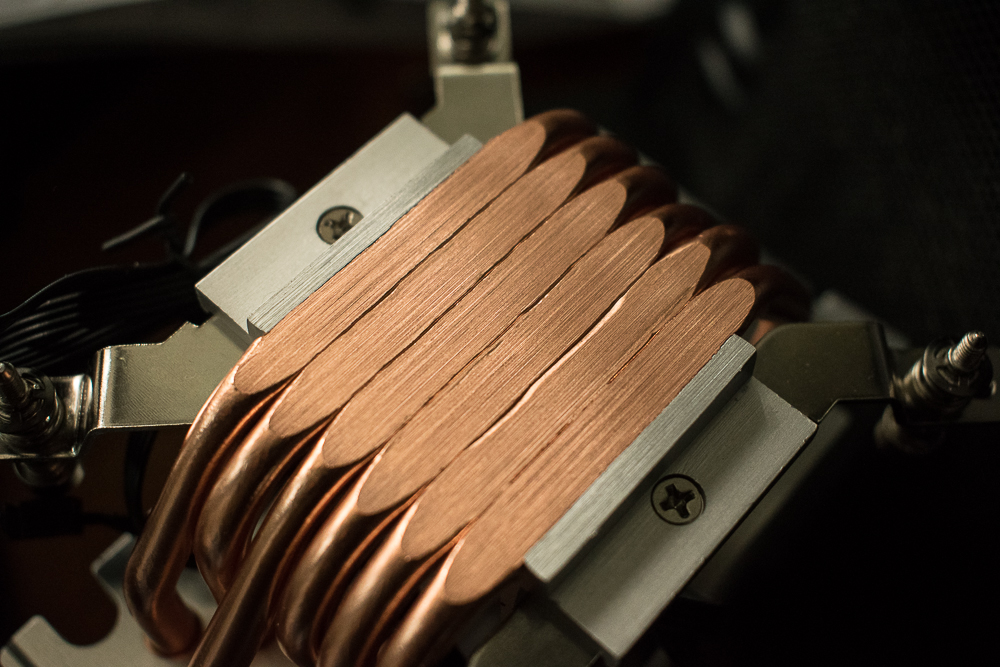 风冷还需水，水冷也要风，电脑CPU散热风冷水冷哪个适合你？