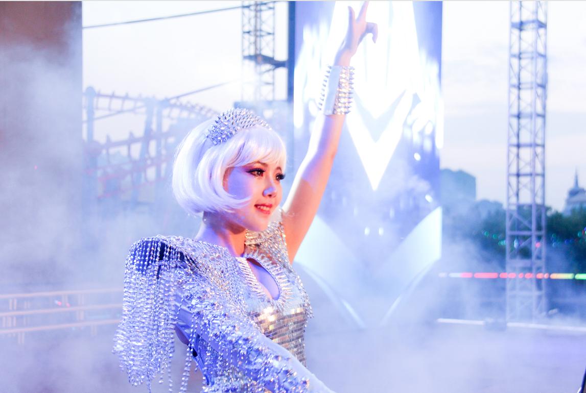 相约方特来一场不一样的春日狂欢,国庆节假期方特狂欢夜