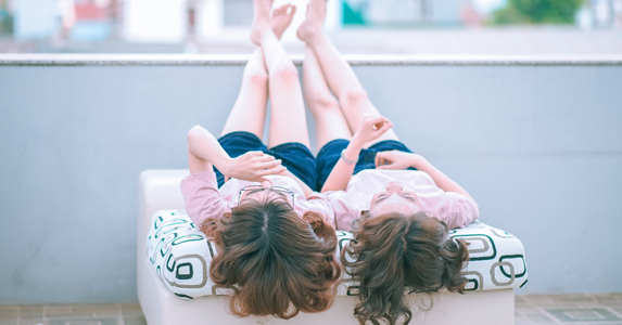 故事：“你爸受伤需20万”刚上大一的她，卡里只有打工赚的3千