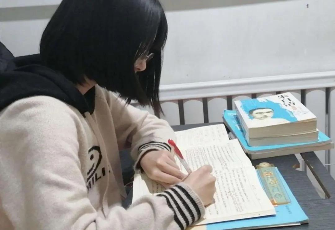 学生被劝退网课,网课旷课会被开除吗是真的吗