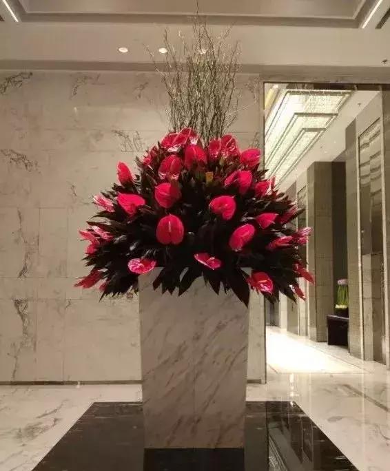 为啥鱼肚白大理石是最好的,白石的价格