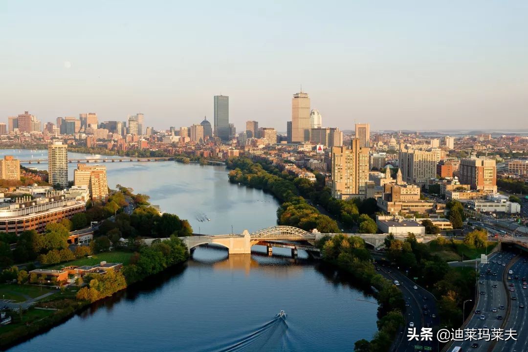 最新美国十大名校排名,美国最安全校园