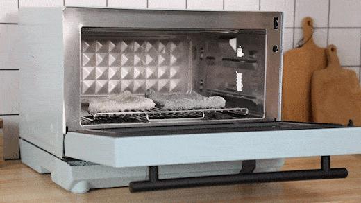 抗击疫情我不辱使命,抗击疫情我们以毒攻毒