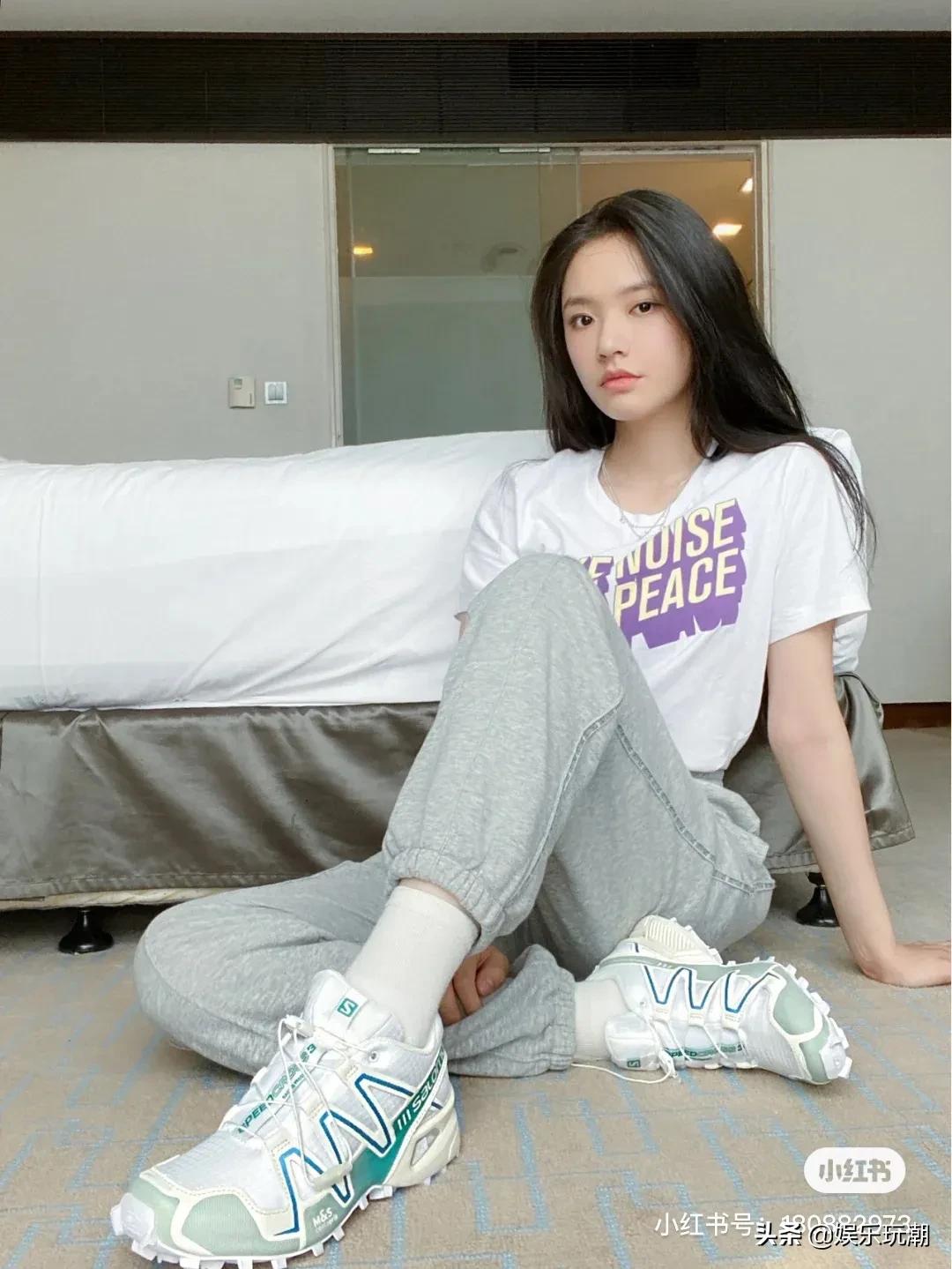 林允同款洞洞鞋,林允同款包头穆勒鞋