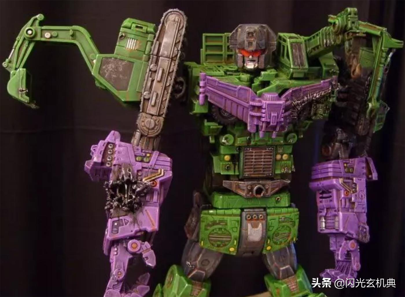 变形金刚动漫人物：重涂塑造战损严重的挖地虎组合-大力神