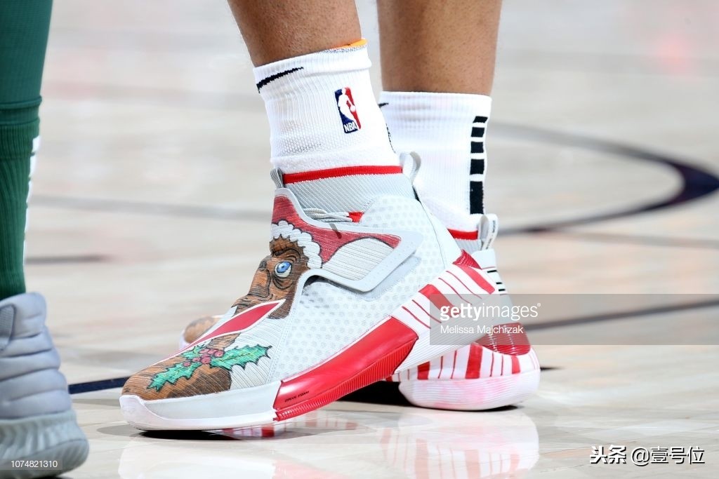 2018年圣诞大战詹姆斯穿的球鞋,2018年都有哪些经典球鞋