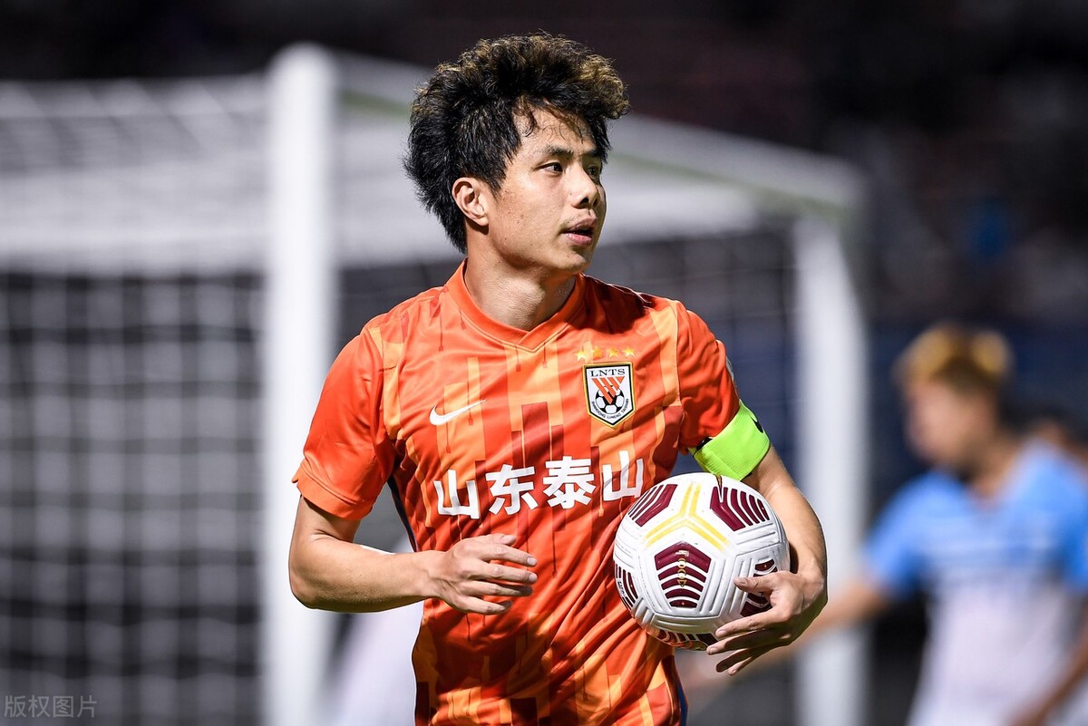 蒿俊闵三哥回家接地气,偶遇三哥蒿俊闵