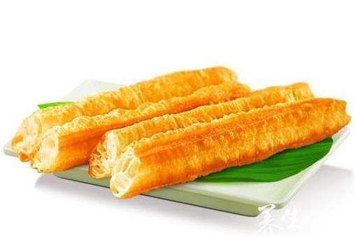 怎么才能把油条做成好吃的油条,正宗油条的做法和配方自制更放心